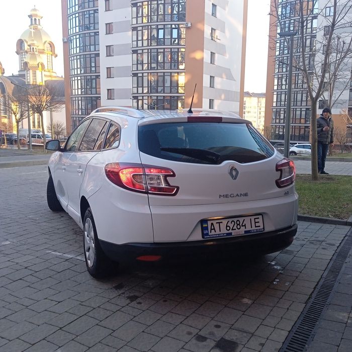 Продам Меган в дуже гарному стані