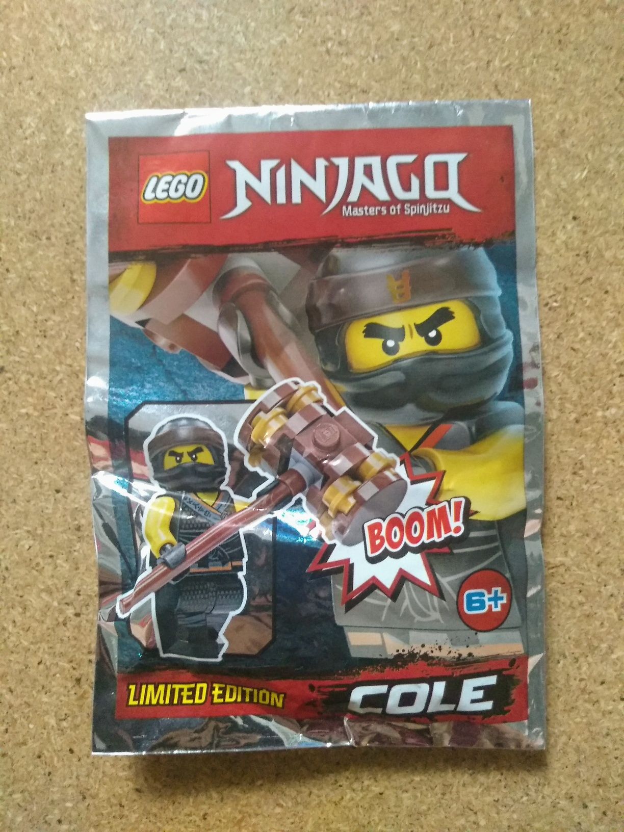 Figurka LEGO Ninjago Cole z młotem