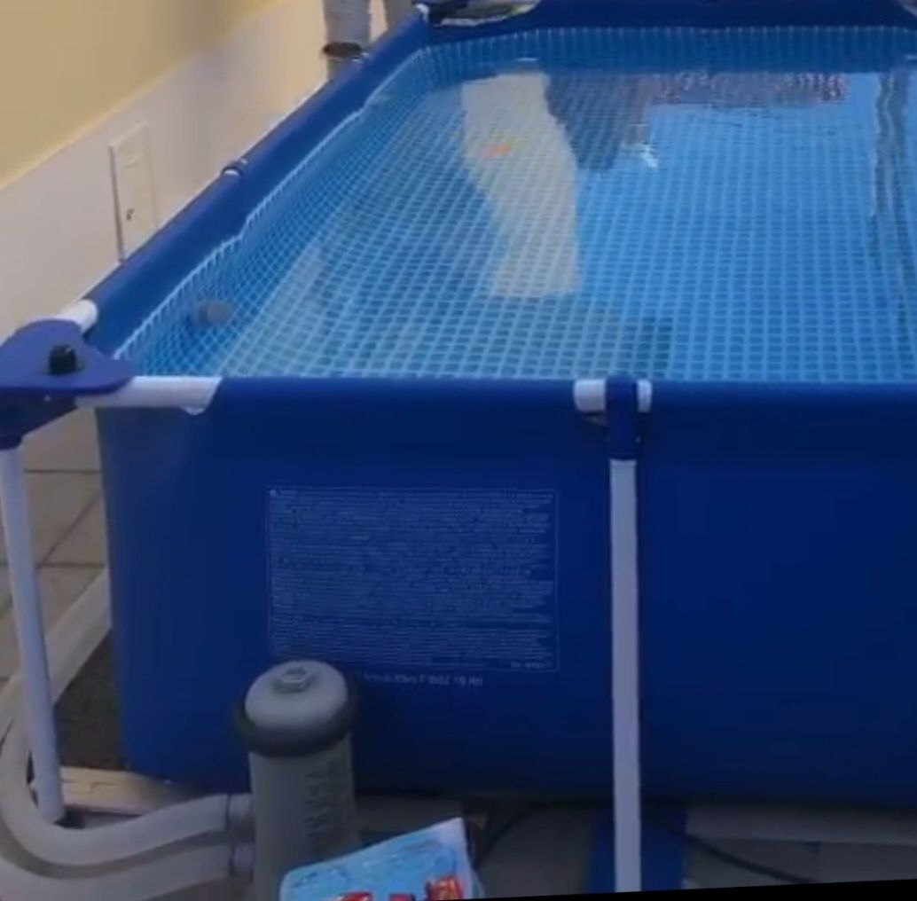 Piscina com bomba e filtro (novo) e capa de protecção