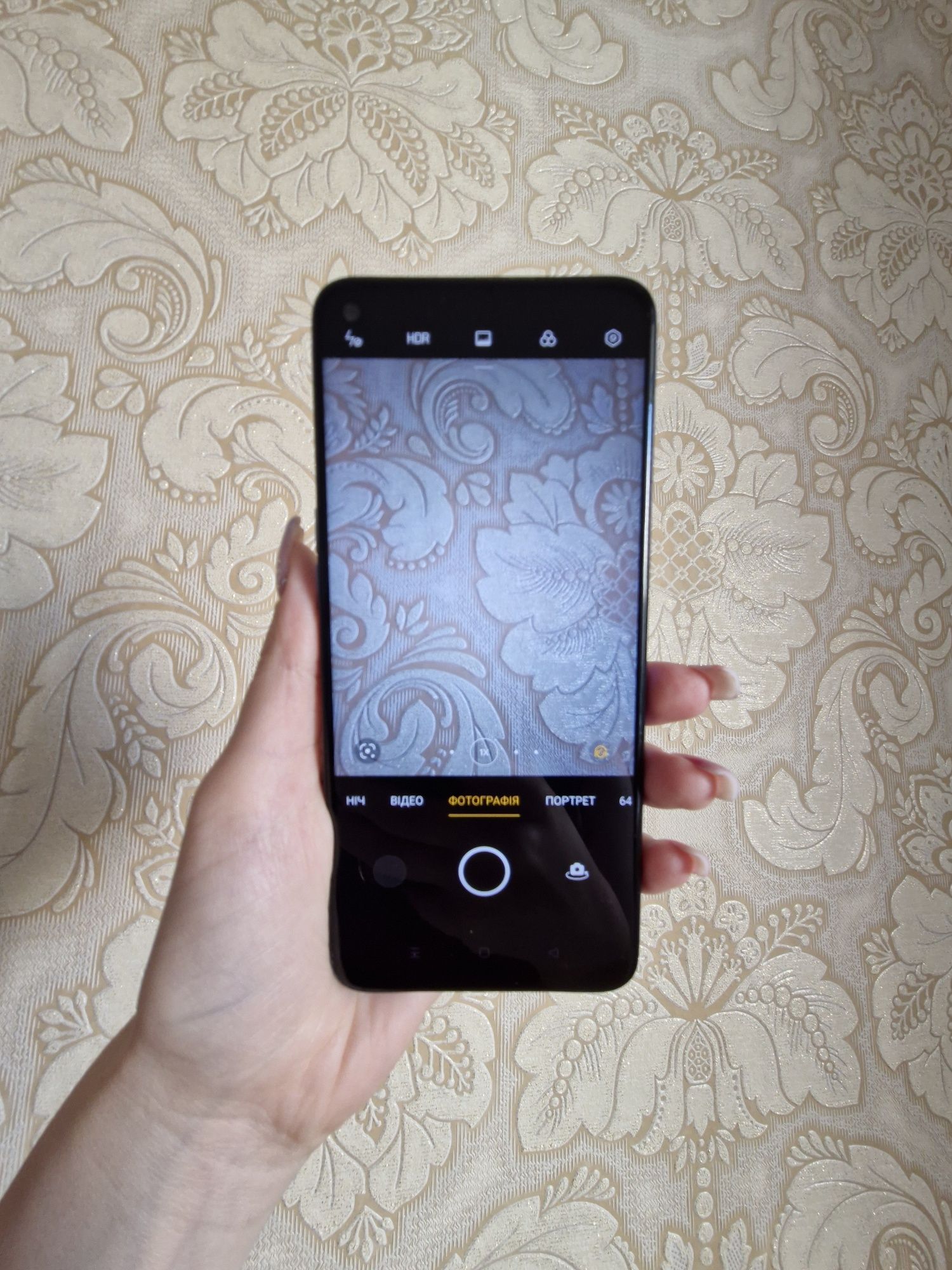Телефон realme 6