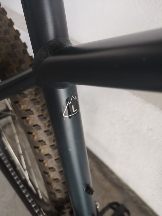 Bicicleta especialized Rockhopper  Sport como nova