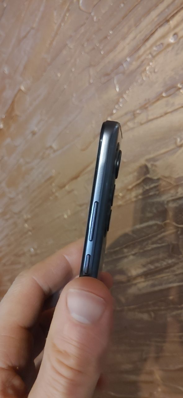 Смартфон флагман Motorola edge 2022 6/128 дисплей 144гц , NFC