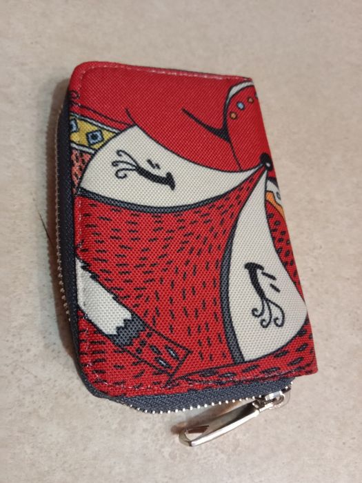 Гаманець маленький , дуже гарний