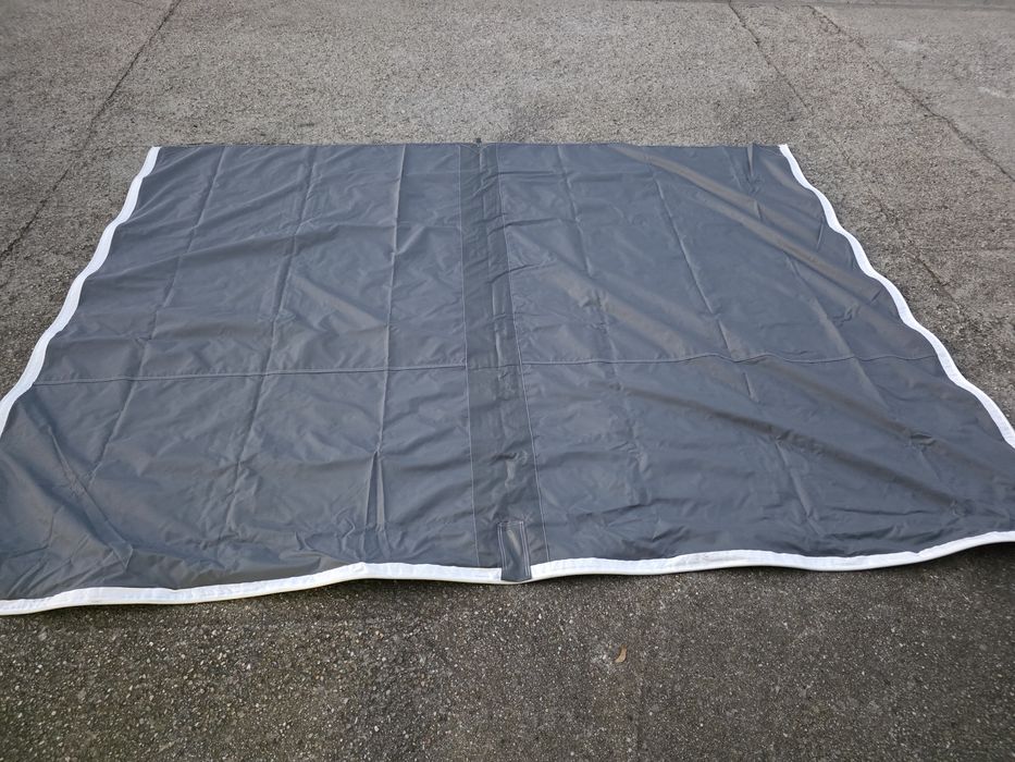 Daszek, markiza do przyczepy kempingowej