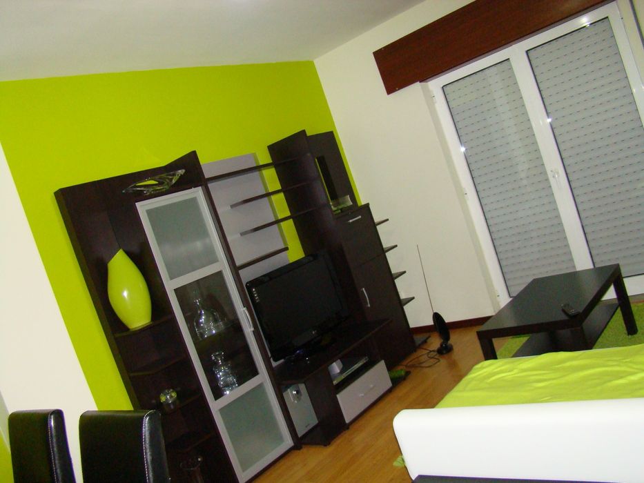 Estante em Wengue para Televisão