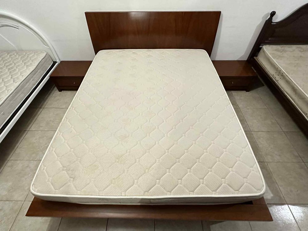 Quarto de casal completo em cerejeira