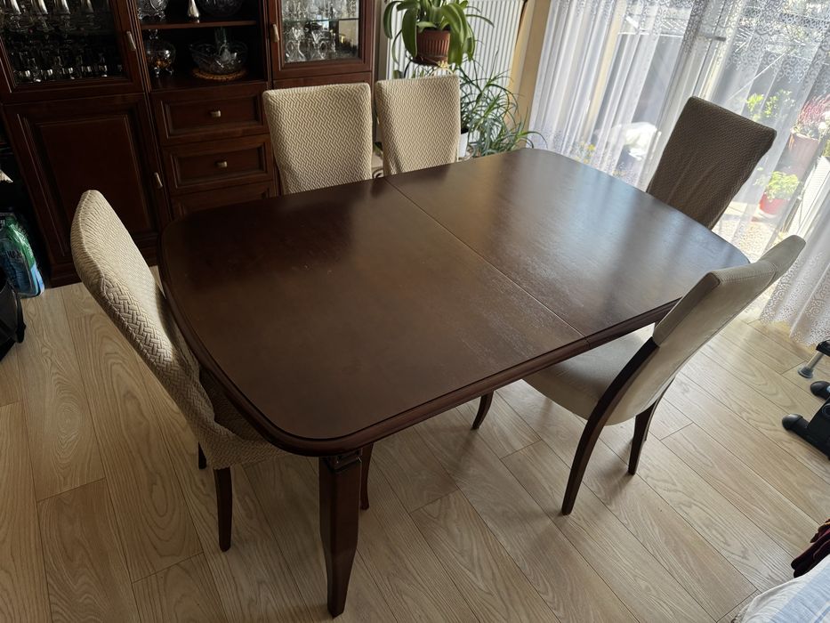 Stół drewniany i 6 stołków