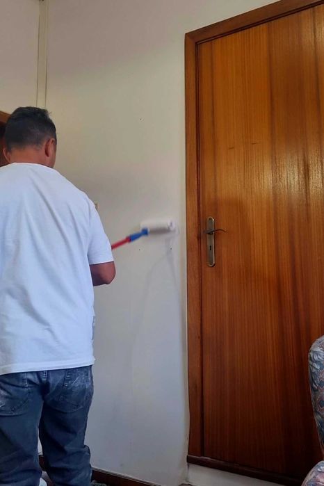 ELETRICISTA É OUTROS SERVIÇOS