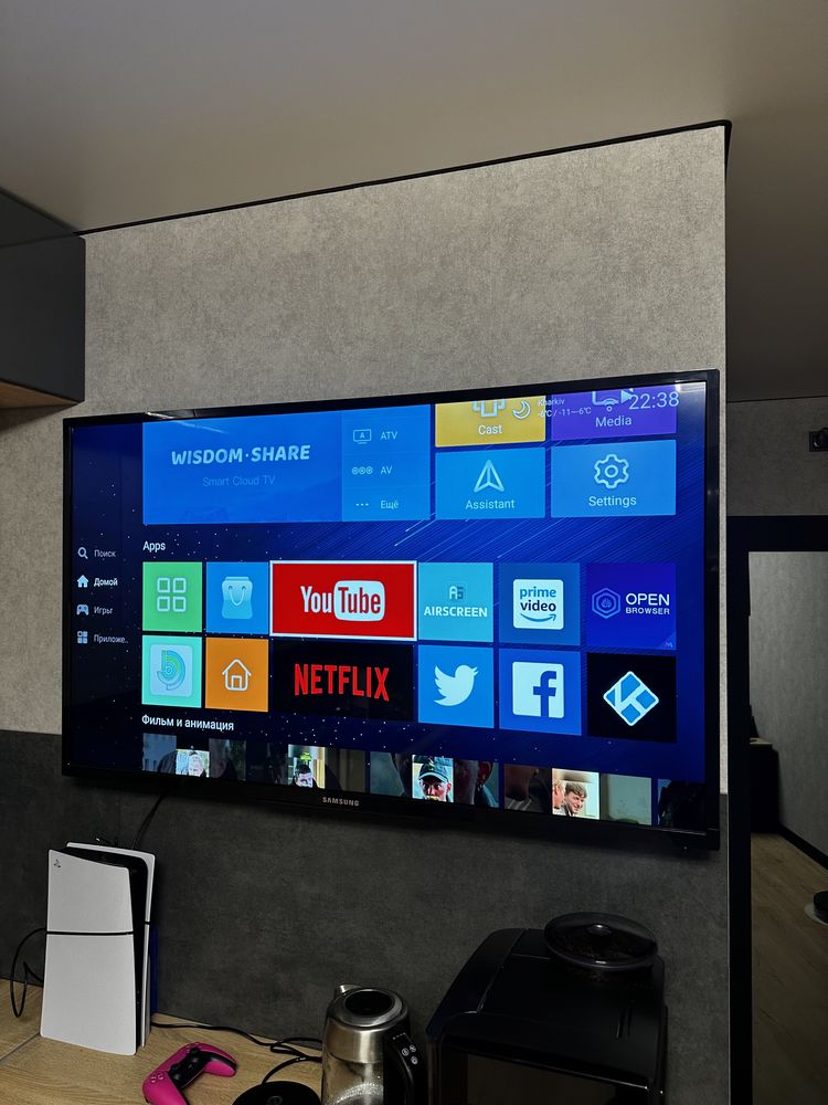 Продам телевизор Smart TV Samsung UA56S00 55 диагональ практически нов