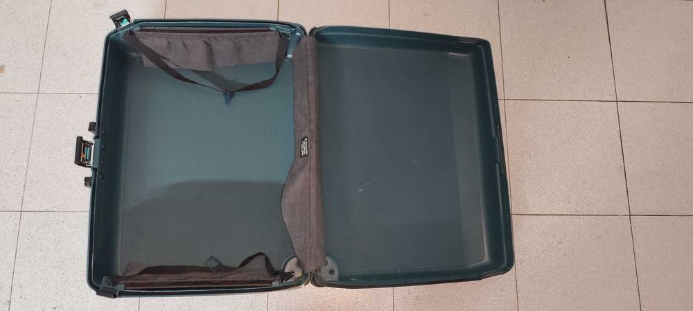 Mala de Viagem Samsonite verde