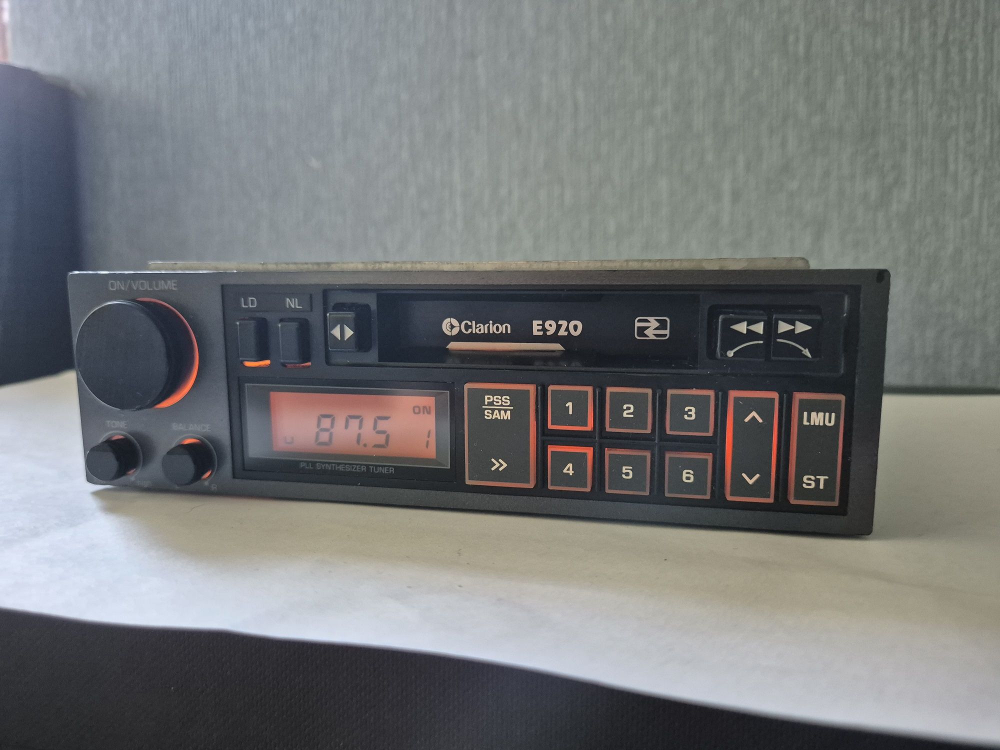Unikatowe Radio Clarion E920 made in japan