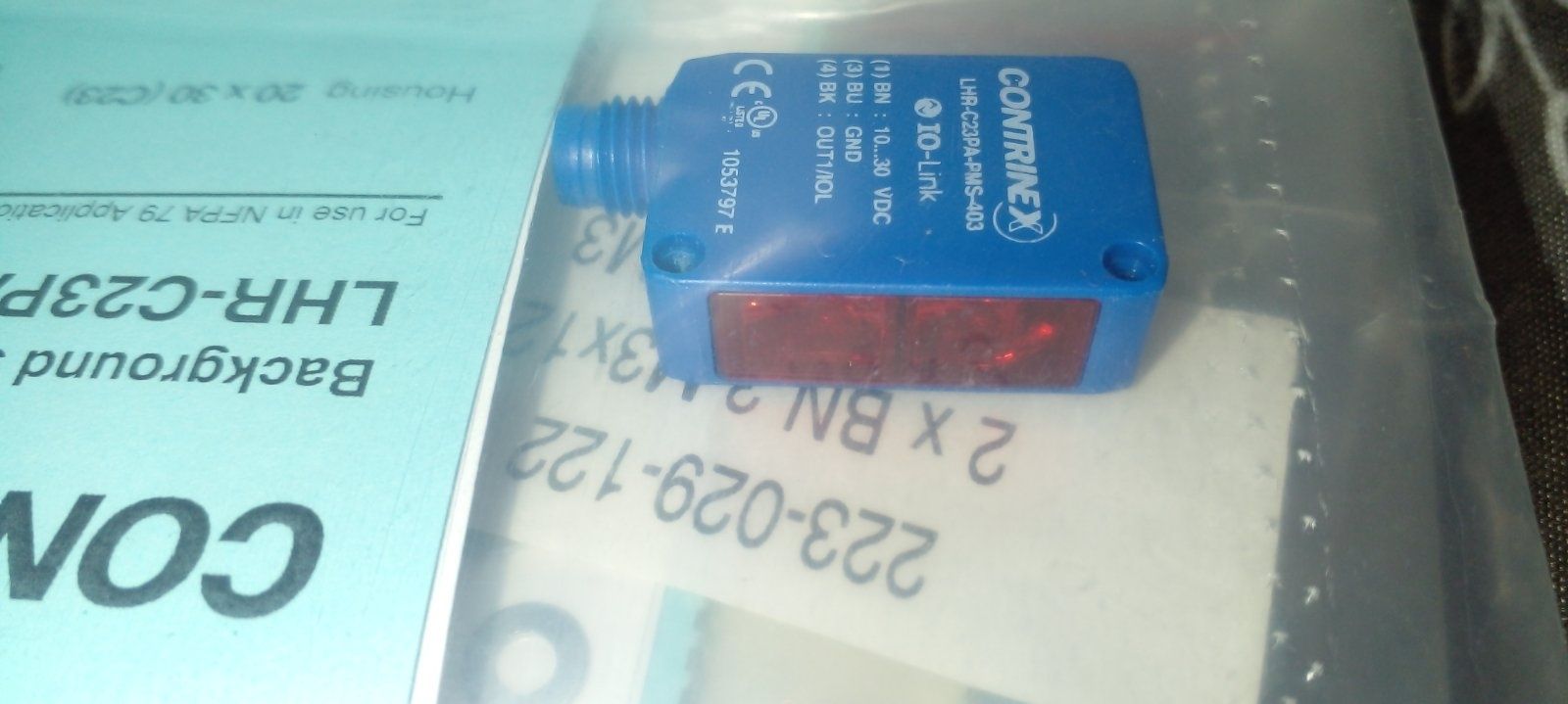 Оптичні датчики Background suppression sensor