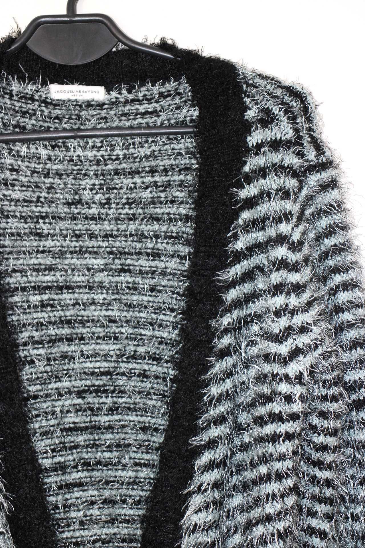 narzutka sweter kardigan damski JACQUELINE DE YONG puszysty M/L 38/40
