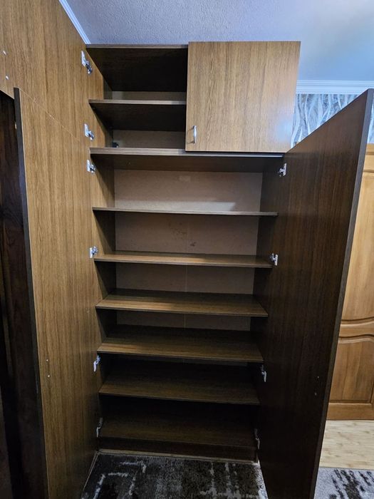 Шафа в дуже гарному стані