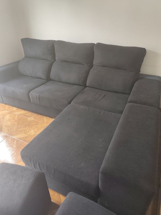 Sofá chaise long + 4 bancos