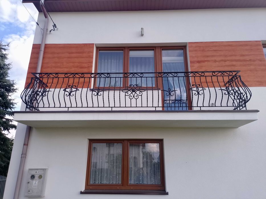 Ogrodzenia, balustrady, brama, furtka, płot.