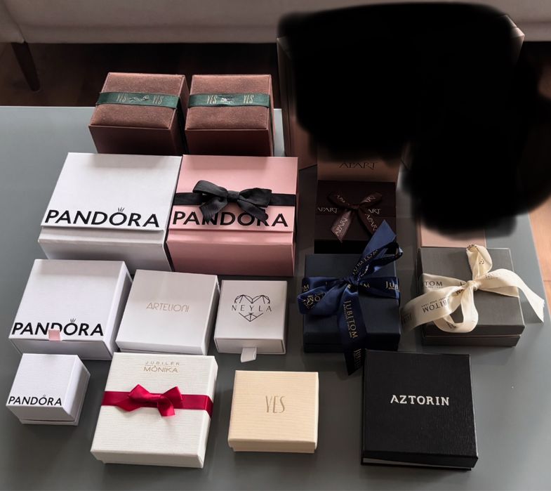 Pudełka na biżuterię 14 szt