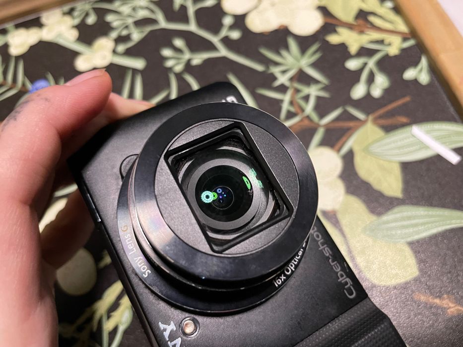 Vintage Aparat SONY cybershot DSC-HX9V