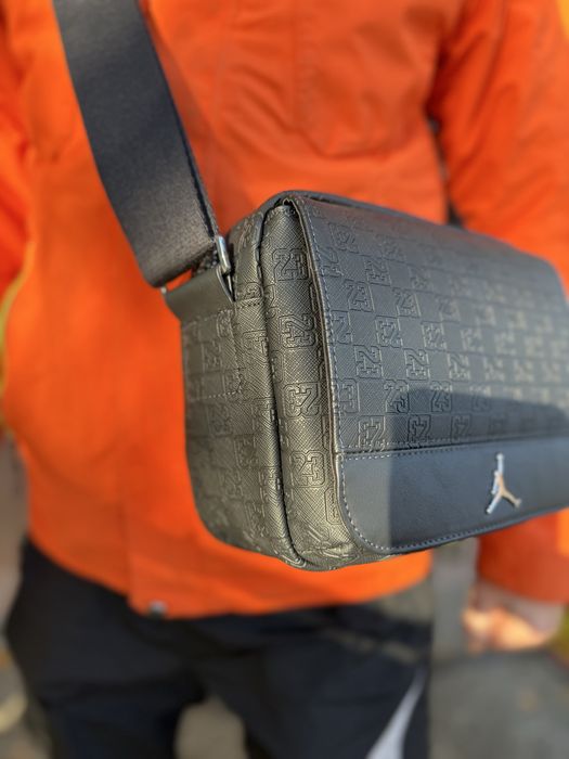Оригінал сумка Jordan MA9085-GOT месенджер через плече сумочка чорна