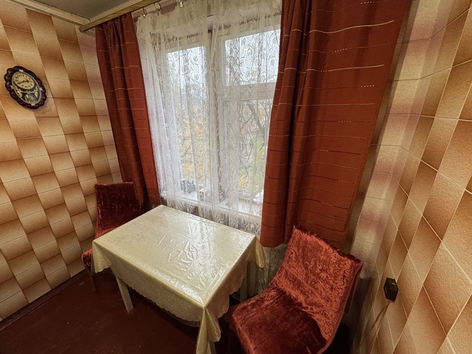 Місце, місце і ще раз місце! 3-кімнатна + ГАРАЖ в Центрі біля ЦНАПу.