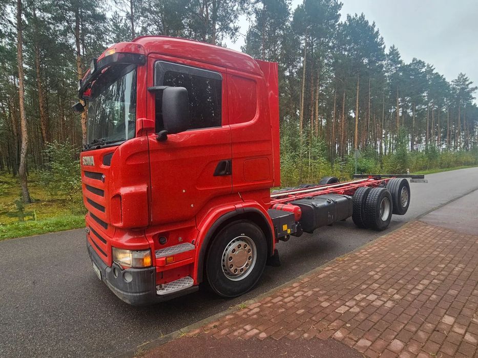 Scania R420 , 6X2  Euro 3 ; opticruise ; 3 oś skrętna ; poduszka przód I tył ; 7.40m rama
