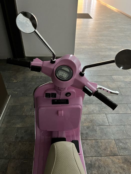 Moto eletrica vespa criança