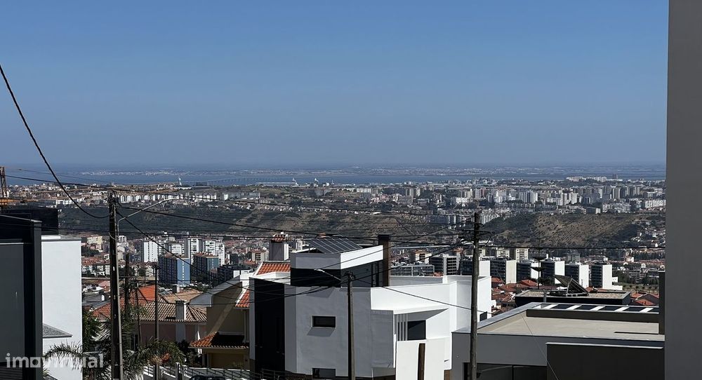 Terreno Urbano Com 2 Frentes e Vista Única