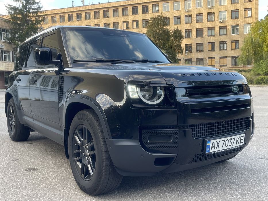 Продам автомобиль Landrover Defender 2020