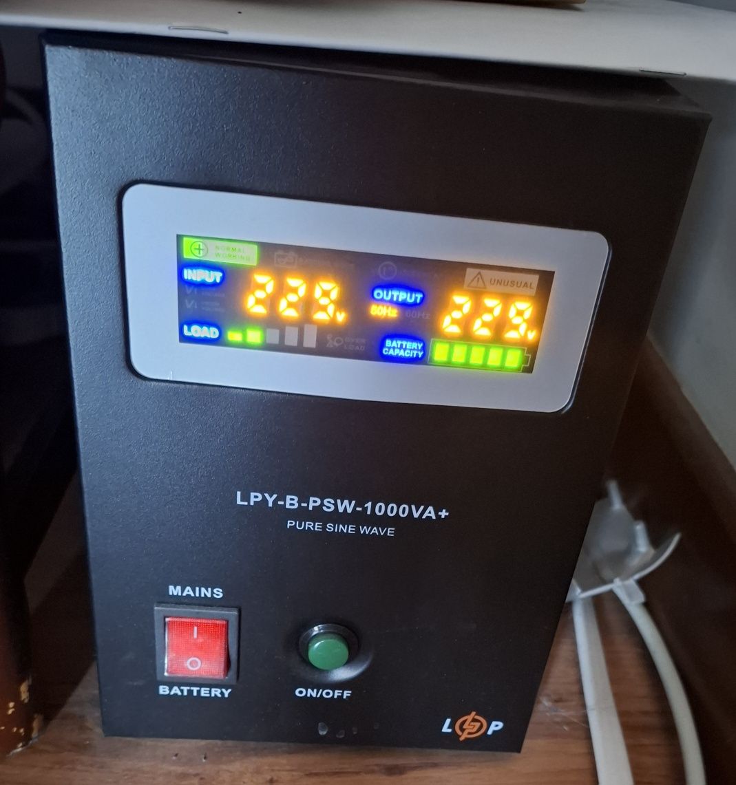 ДБЖ з правильною синусоїдою LogicPower LPY-B-PSW-1000VA (4151)