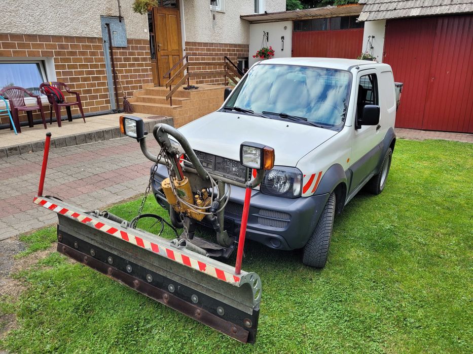 Suzuki JIMNY 1.3 2007 do odśnieżania pług PFAU posypywarka Sno Way