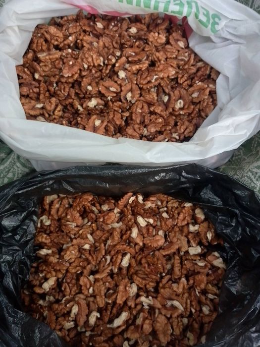 Горіх волоський чищений метелик