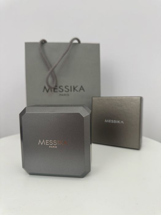 Розкішне подарункове пакування Messika