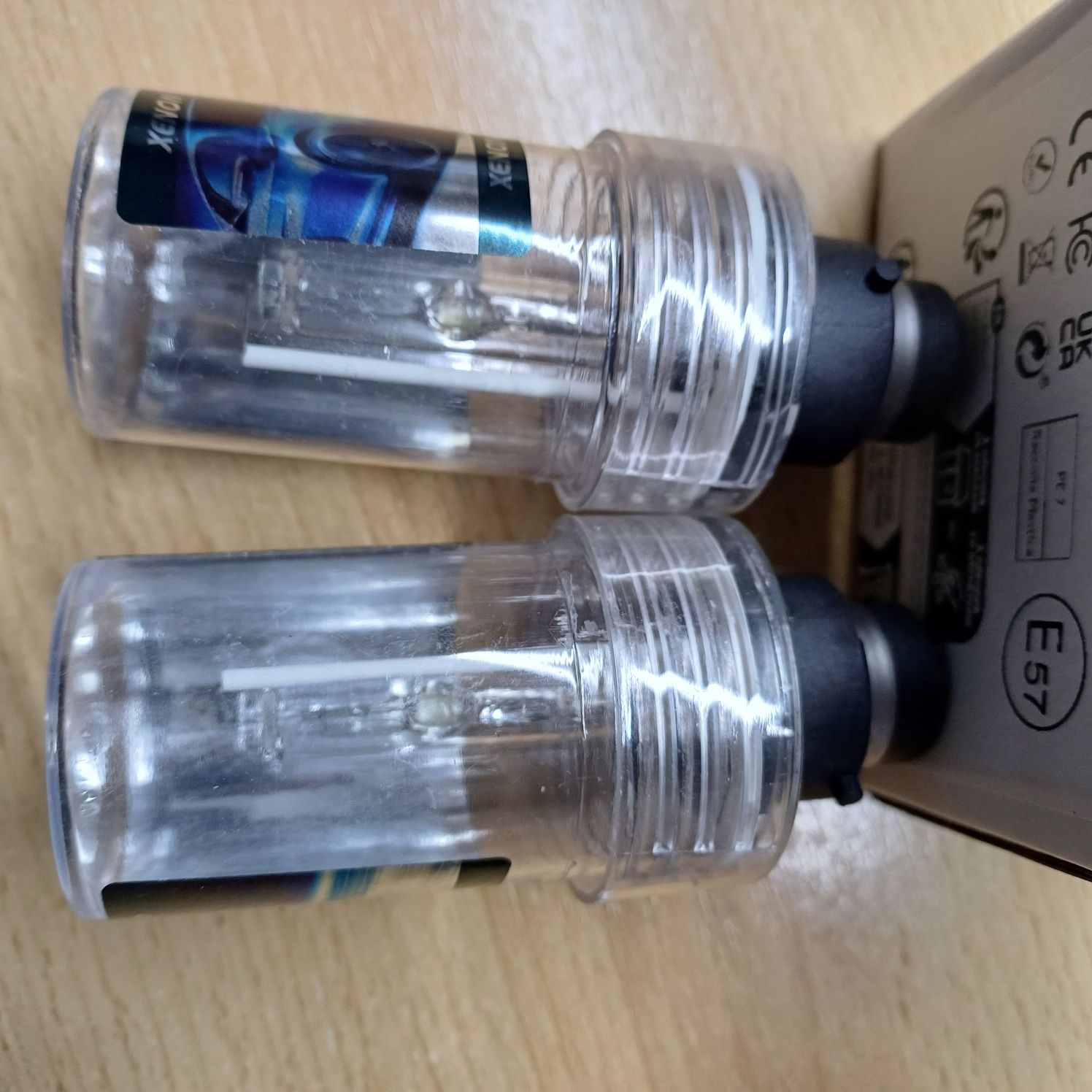 Lâmpadas xenon  D2S / 6000k  novas