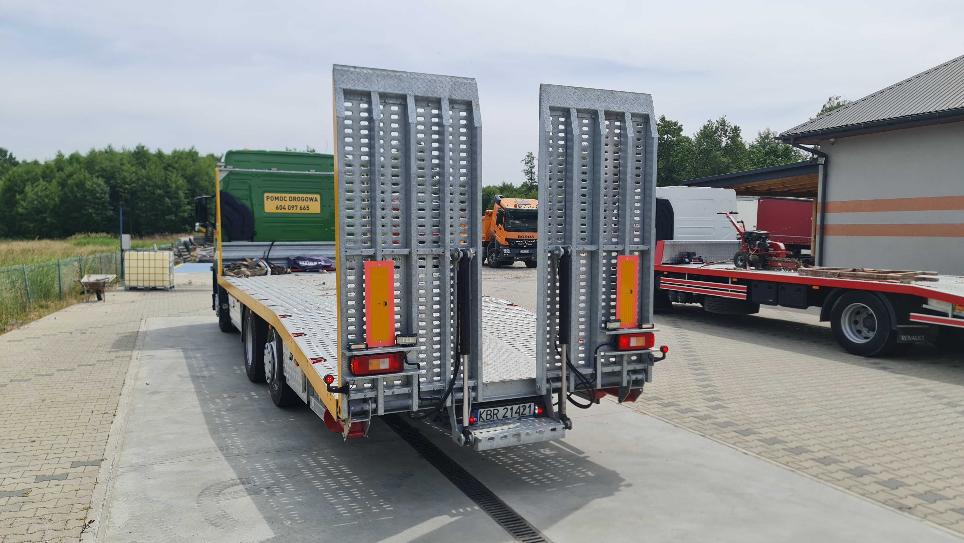 Volvo FM 3 ośka Zabudowa Laweta najazd pomoc drogowa