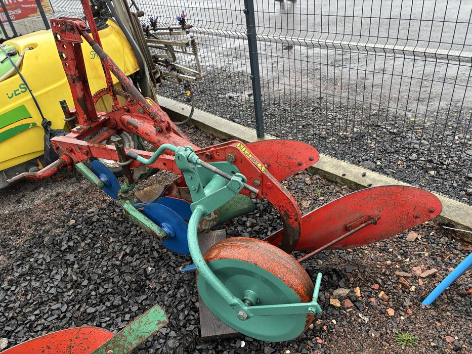 Плуг плужок Kverneland 2 корпусний захват 35 см