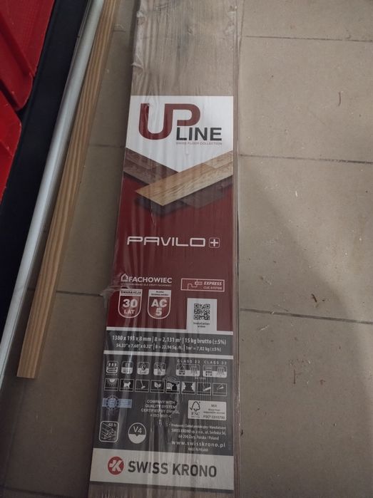4.2m2 Panele podłogowe Laminowane AC5 Swiss Krono UP Line Pavilo+