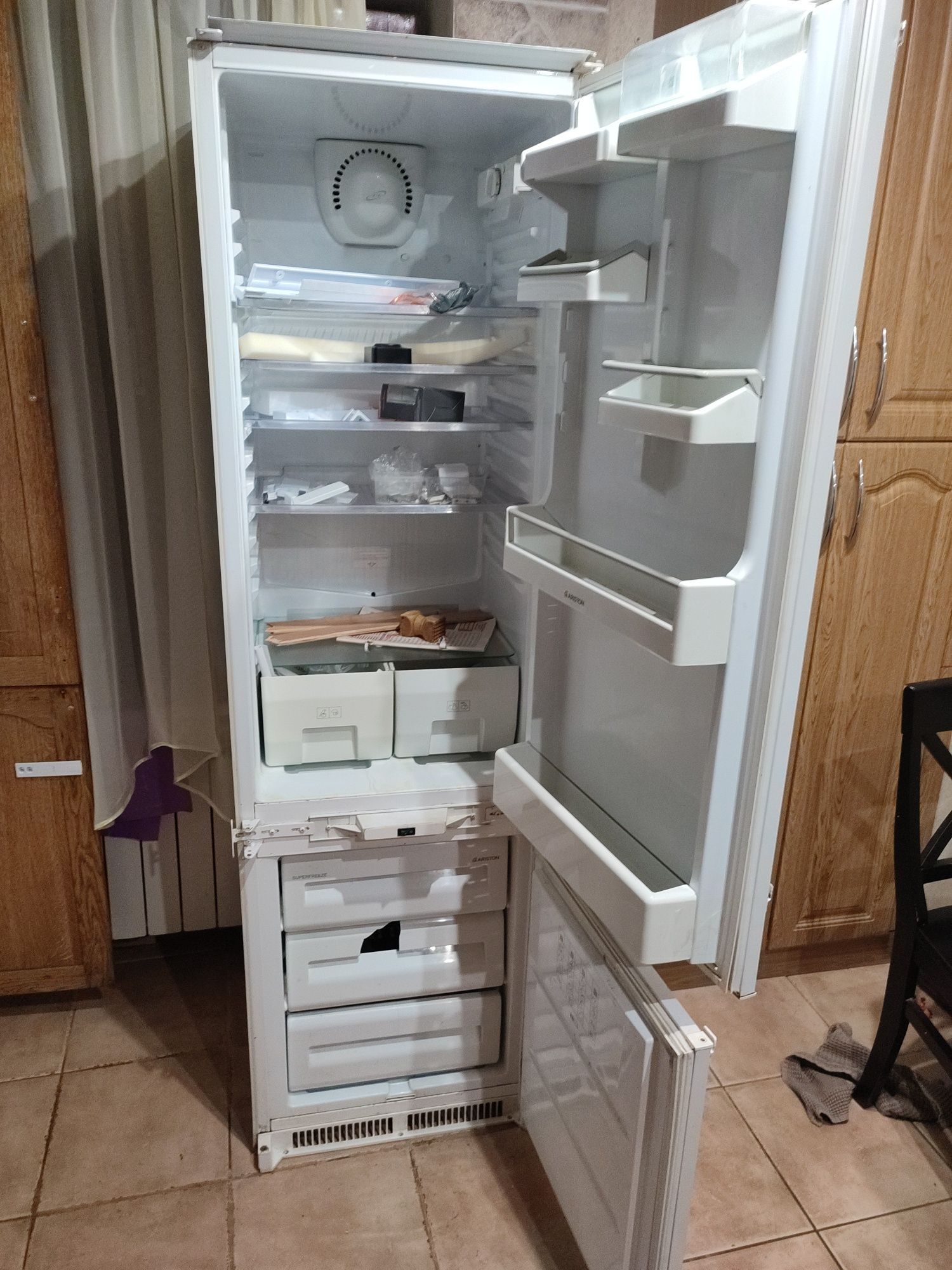Холодильник вбудований Hotpoint-Ariston OK RF 3300 VL