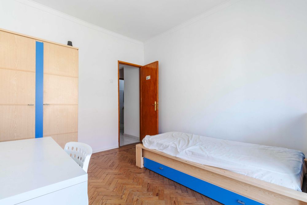 Arrendamento de Quarto em Almada