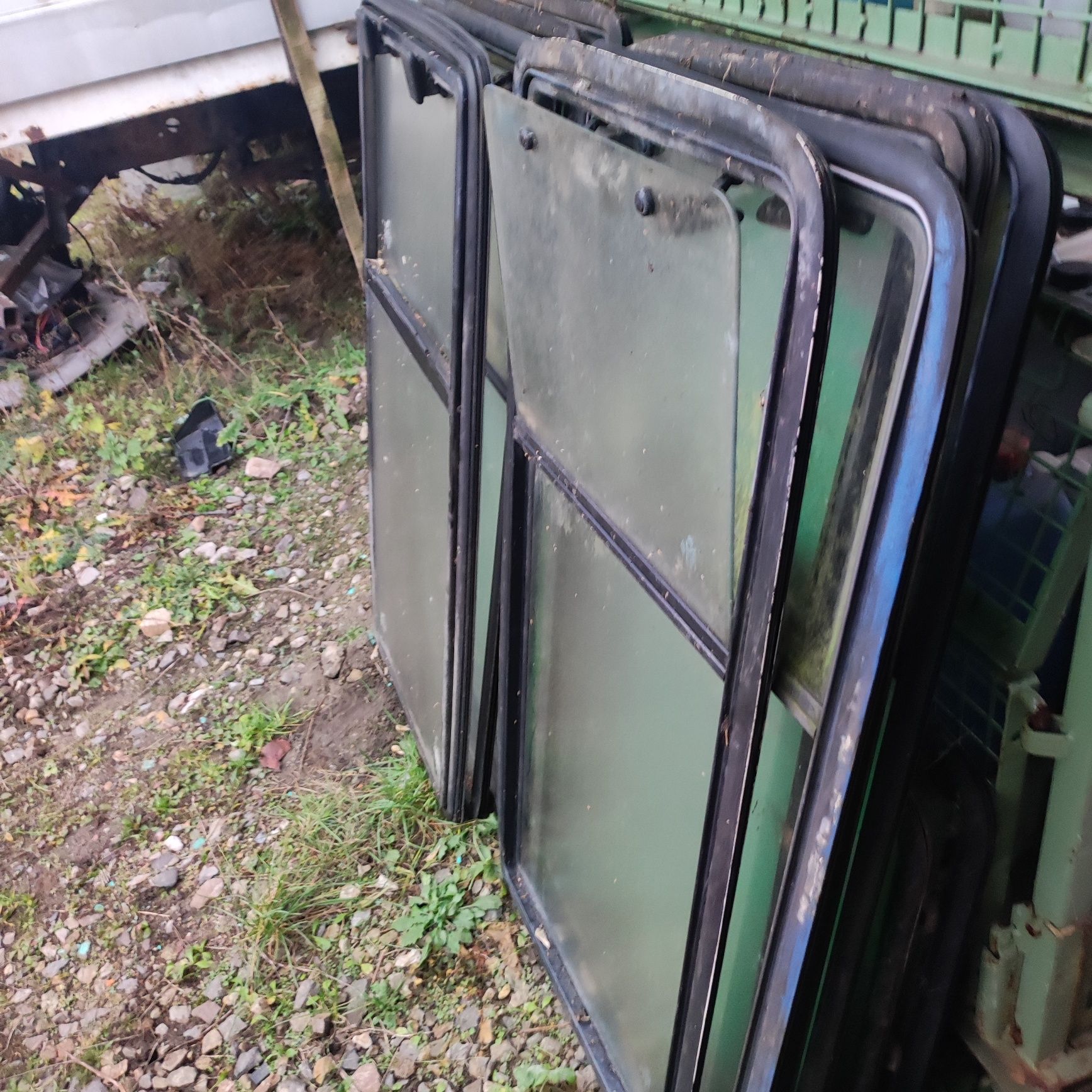 Mercedes 124 190 sprinter Vito kaczka VW szyberdach szyba uchylna