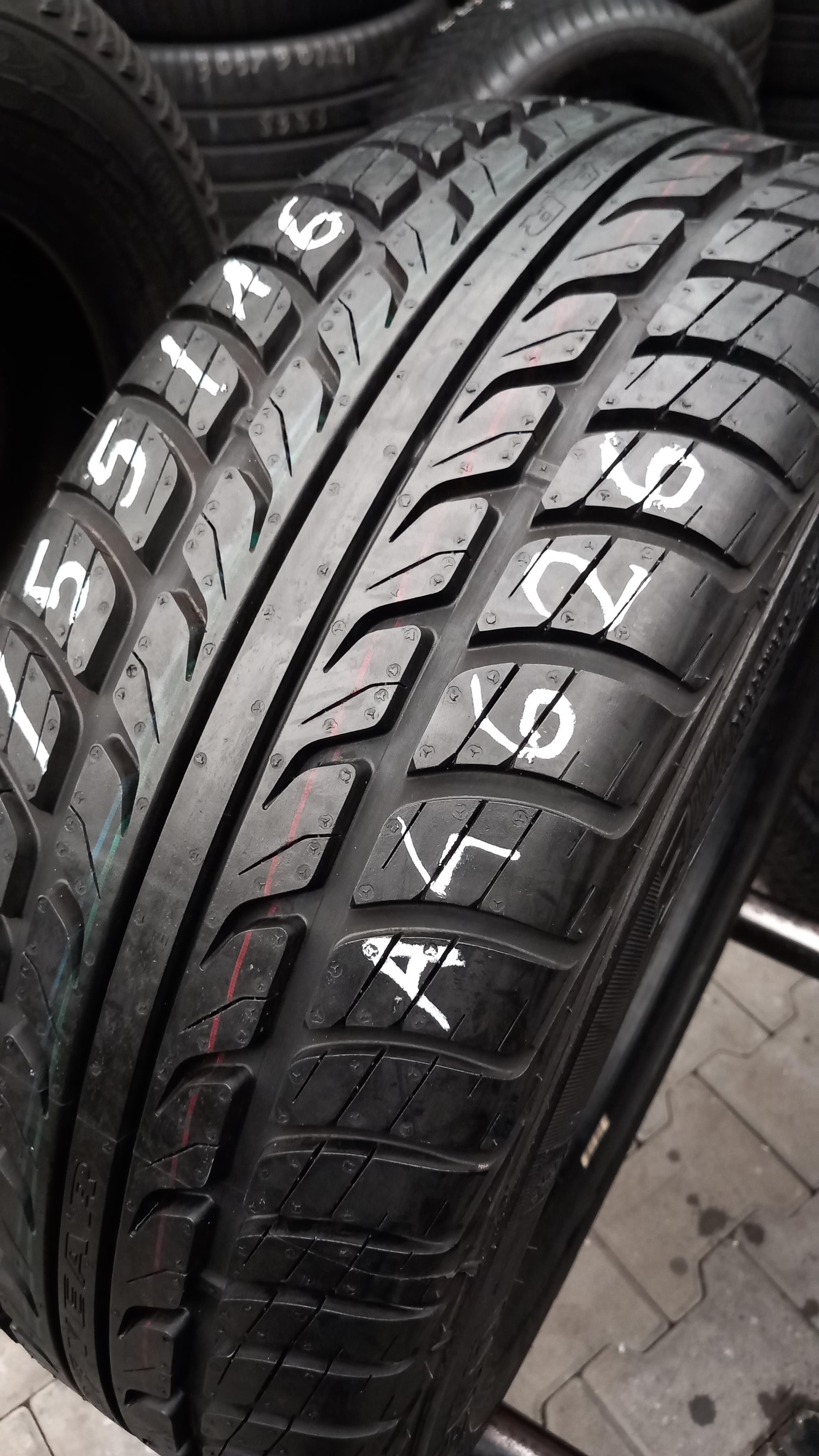 205/55/16 Goodyear Hydra Grip 91V