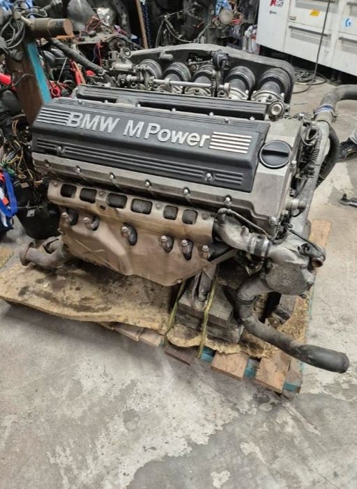 Легенда BMW E34 M-Power  3.6л ДВИГУН