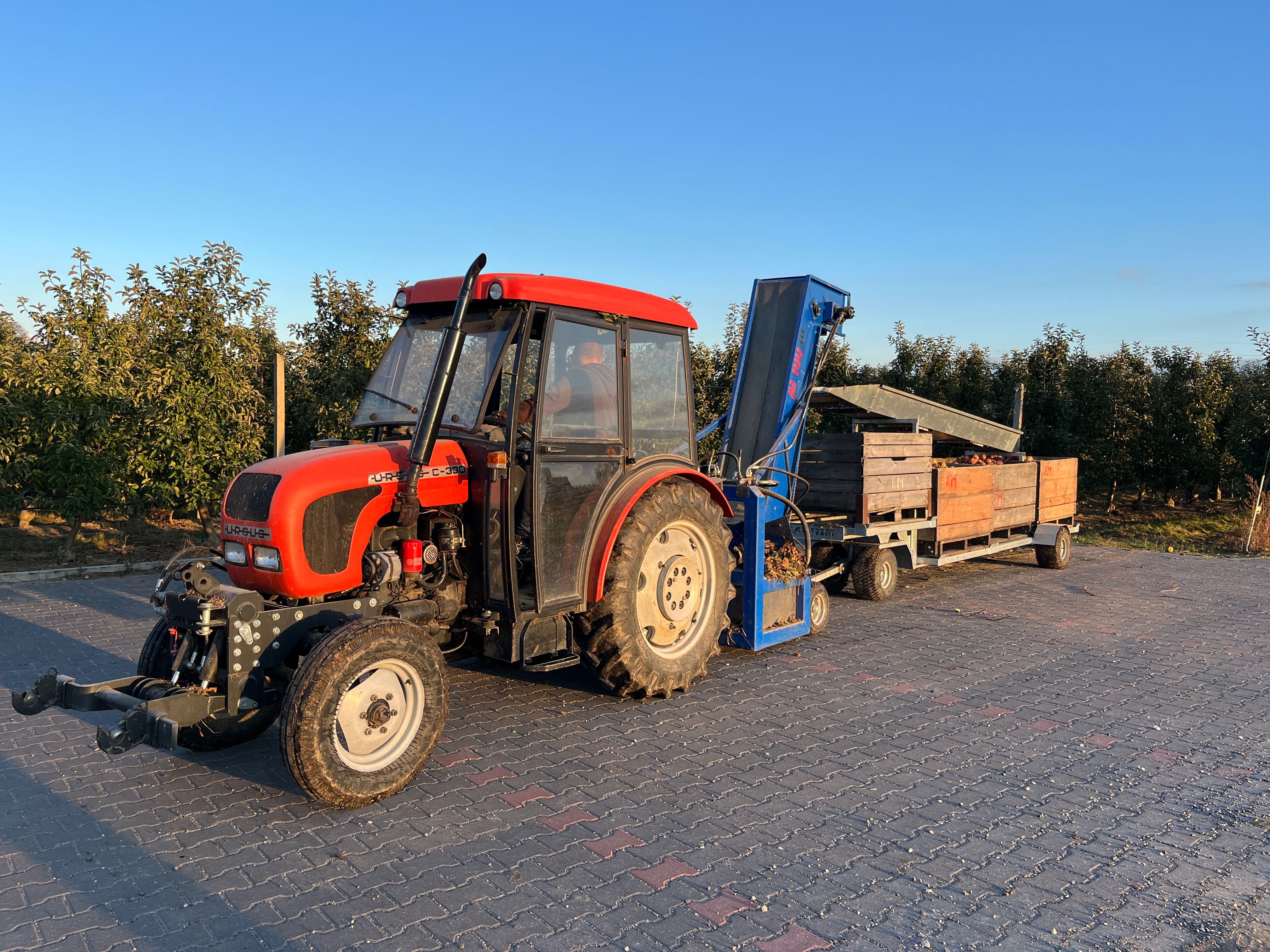 Wózek sadowniczy do kombajnu kombajn do jabłek-producent nowy