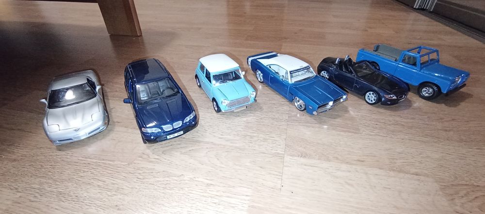 Modele samochodów 1:24