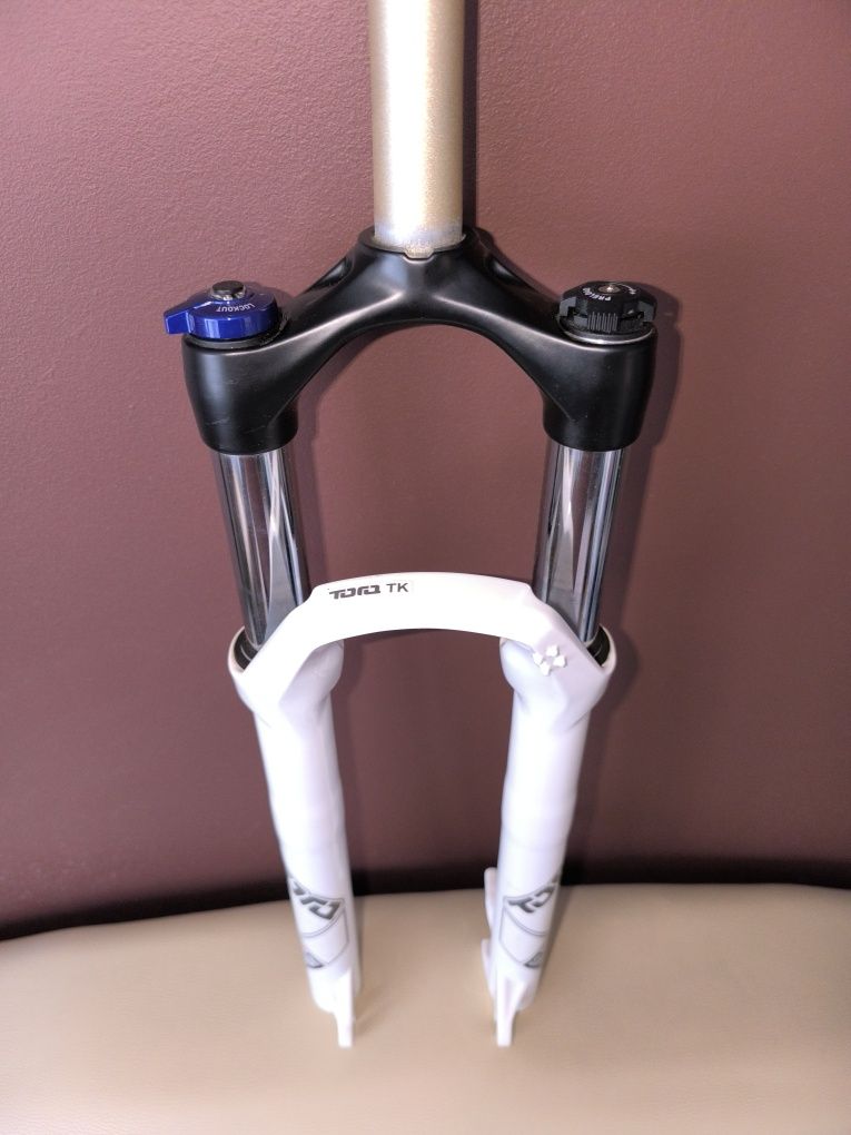 Nowy amortyzator Rock Shox Tora TK 26"