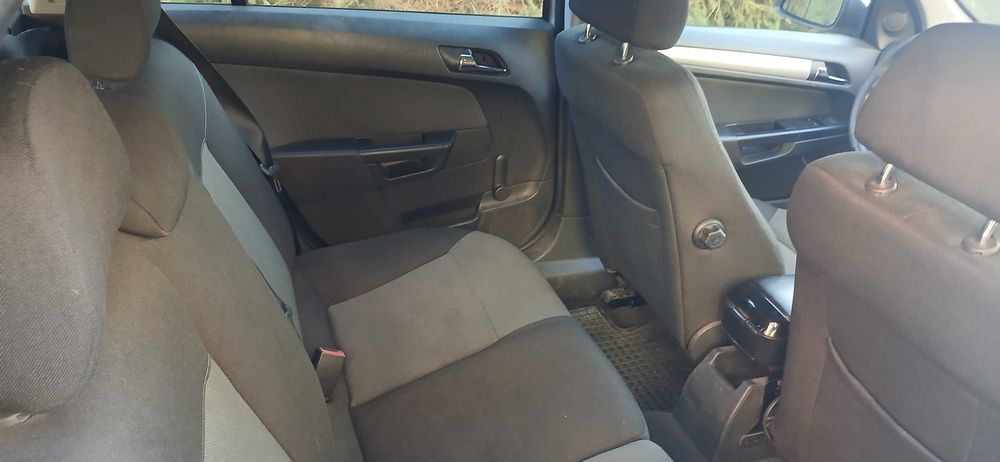 Opel Astra H 1.4  benz/gaz