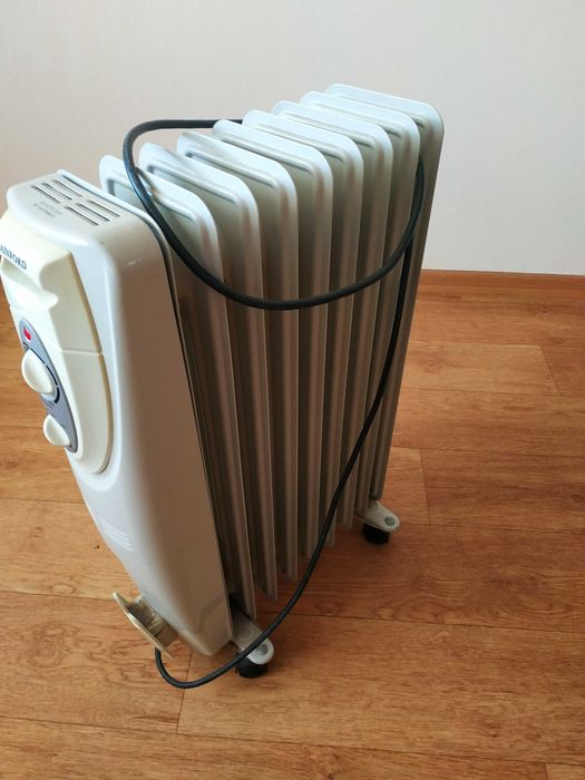 Масляный обогреватель продам обогреватель