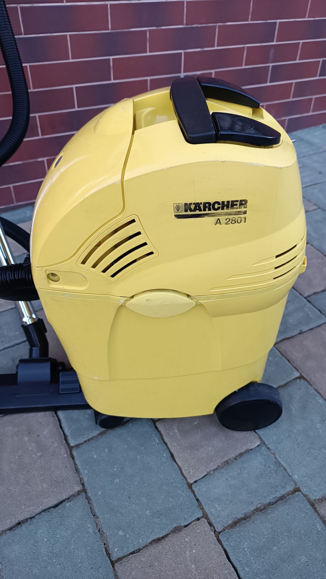 Пелесос KARCHER .