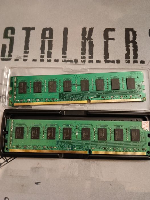 Оперативная память DDR3 4Gb 1333Mhz.
