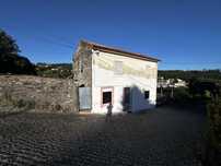 Alugo andar moradia