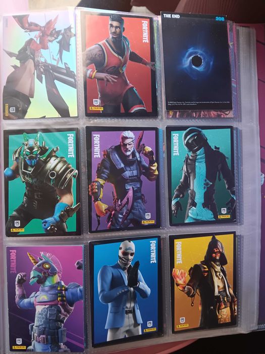 Fortnite Reloaded 2020 caderneta de coleção com 74 cartas